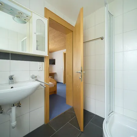 Gerhard An Der Talstation By Pferd Auf Wolke דירה סנט גלנקירש