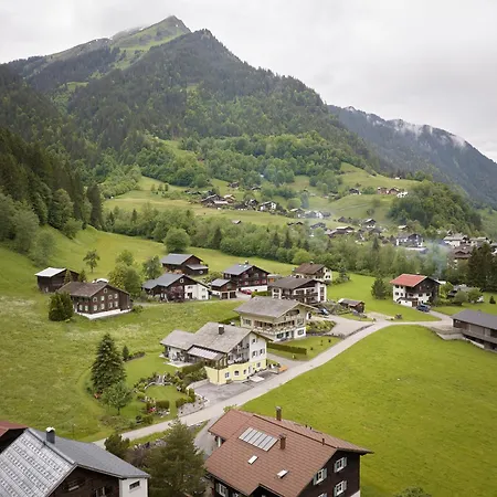 Gerhard An Der Talstation By Pferd Auf Wolke Διαμέρισμα